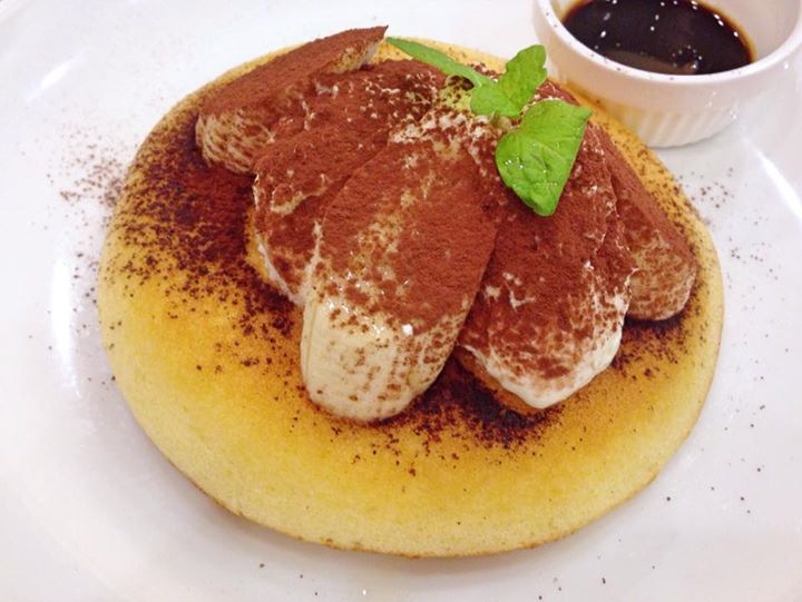 ガスト&nbsp;パンケーキ&nbsp;ティラミスバナナパンケーキ