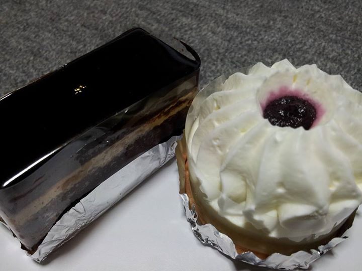 お菓子工房（オカシコウボウ）&nbsp;ケーキ・タルト&nbsp;レアチーズケーキ・オペラ