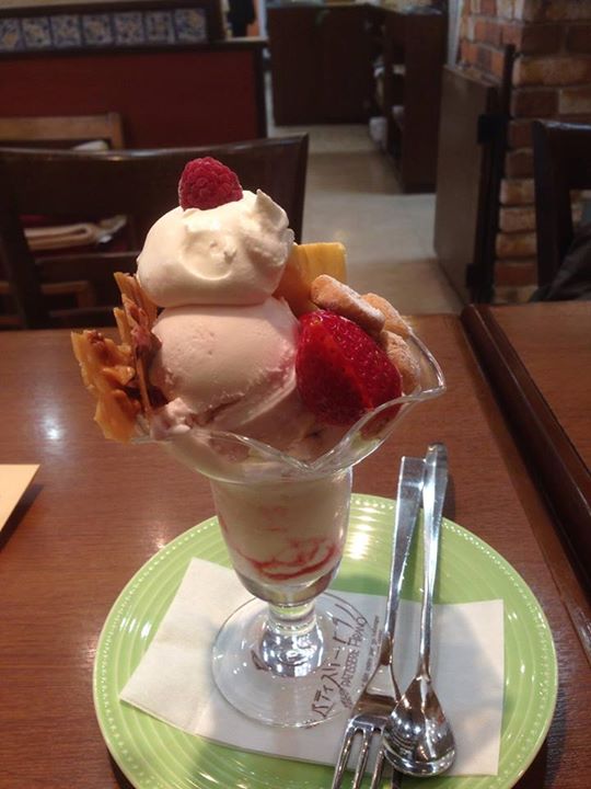 パティスリーヒラノ(cafe HIRANO) パフェ・サンデー パフェ