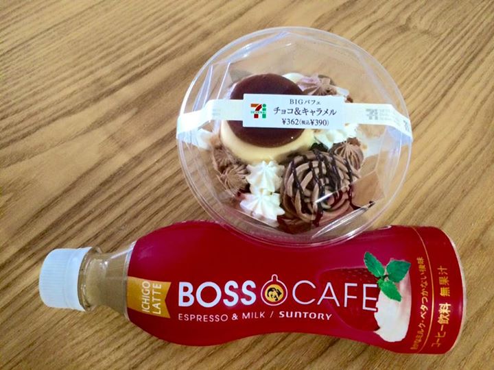 セブンイレブン&nbsp;パフェ・サンデー,ドリンク&nbsp;BIGパフェ「チョコ&キャラメル」、サントリーBOOS「ICHIGO LATTE」