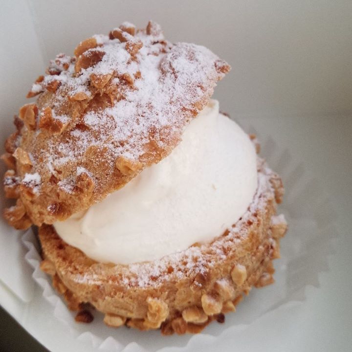 モン・シェリ シュークリーム シュークリーム