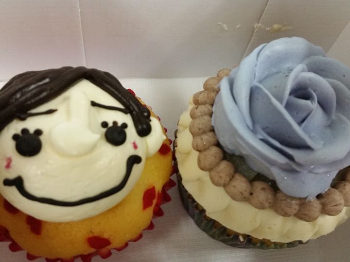 Sweets market cafe' スイーツマーケットカフェ&nbsp;ケーキ・タルト&nbsp;カップケーキ（プレーン、アールグレイ）