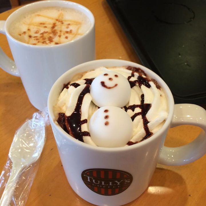 Tully's Coffee（タリーズコーヒー）&nbsp;ドリンク&nbsp;スノーマンラテ、アーモンドプラリネソイラテ