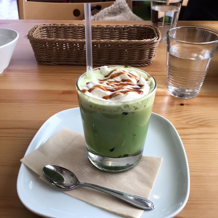 ぷりんカフェmusubi(ムスビ) ドリンク アイス抹茶ラテ