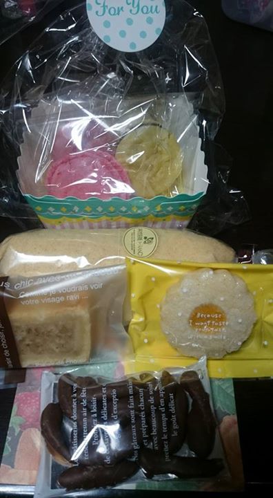 パティスリーヒラノ(cafe HIRANO) チョコレート,焼菓子,その他スイーツ ロリポップチョコと、バナナボート、柿チョコレート、焼菓子