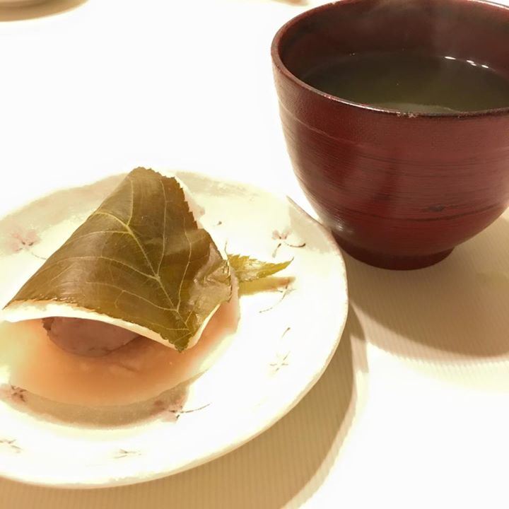 浅川菓子店(アサカワカシテン) 桜もち 桜餅