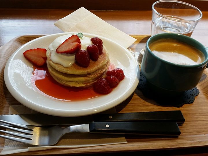 GreenHouse(グリーンハウス) パンケーキ そば粉のパンケーキとコーヒーのセット