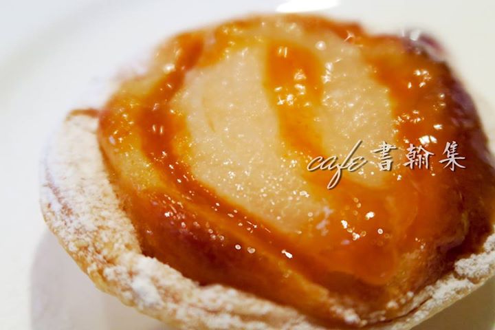 cafe 書翰集(カフェショカンシュウ) ケーキ・タルト 洋梨のタルト、チーズケーキ