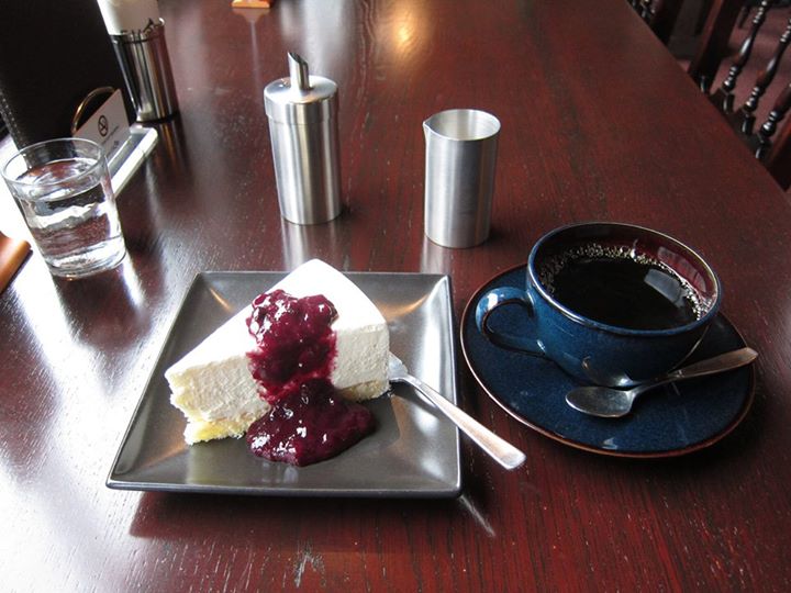 ファイブホルン（5HORN）&nbsp;ケーキ・タルト&nbsp;レア・チーズケーキ
