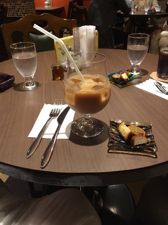 菓子と珈琲 ラランスルール ホットケーキ,ドリンク ホットケーキとカフェラテ
