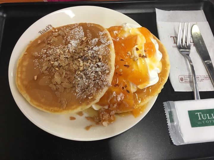 Tully's Coffee（タリーズコーヒー）&nbsp;パンケーキ&nbsp;パンフィーユ クリーミーピーチ with アーモンドハニー