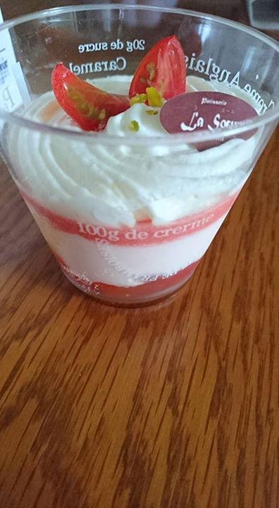 パティスリー・ラ・スール(La Soeur) ケーキ・タルト トマトのトライフル