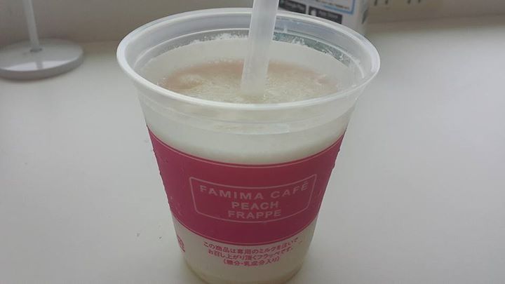 ファミリーマート（FamilyMart）&nbsp;かき氷・フラッペ&nbsp;ピーチフラッペ