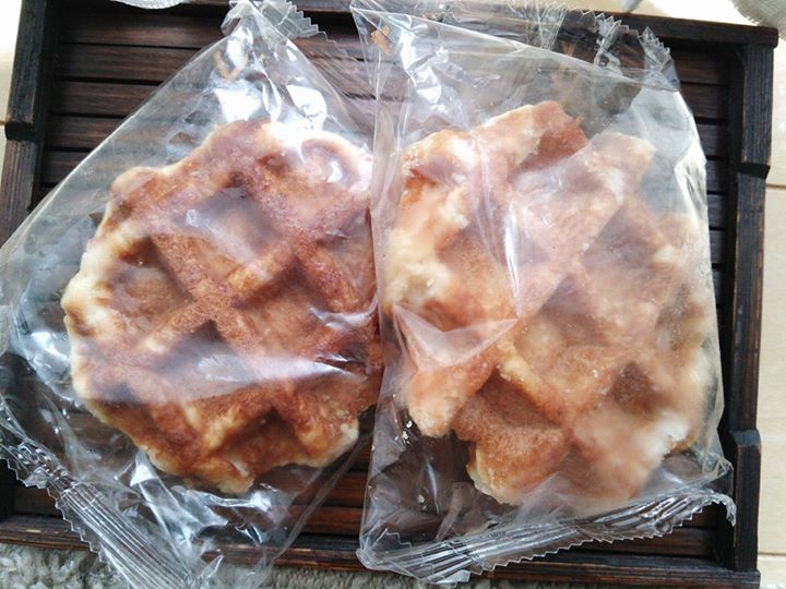 cafeSHINKA(カフェシンカ) ワッフル デニッシュ生地のワッフル
