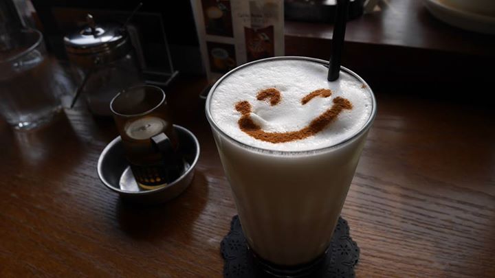 なっぱカフェ「78cafe」&nbsp;ドリンク&nbsp;アイスチャイラテ