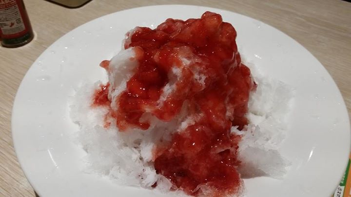 デニーズ(Denny’s) かき氷・フラッペ,ゼリー・蒟蒻・寒天 氷 いちごミルク、桃のゼリー仕立て