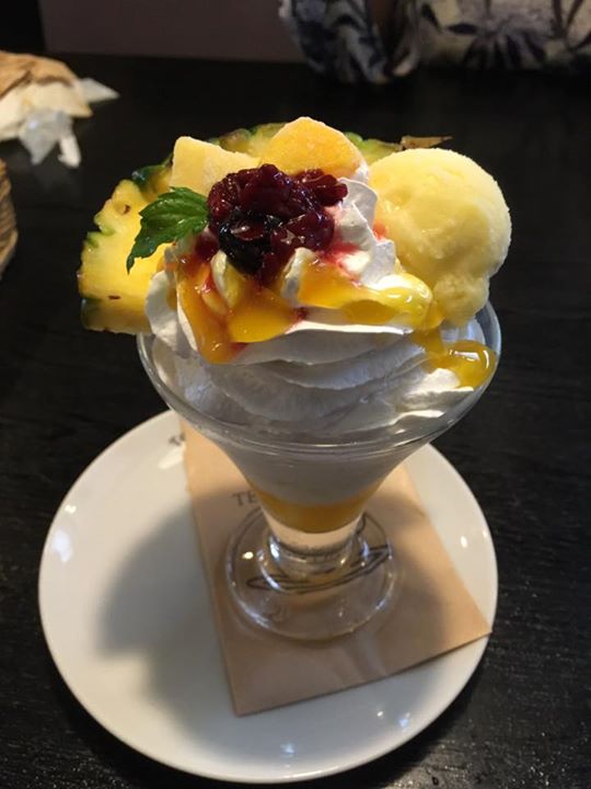 ブレラ珈琲館(コーヒーカン) パフェ・サンデー 季節限定 パイナップルパフェ