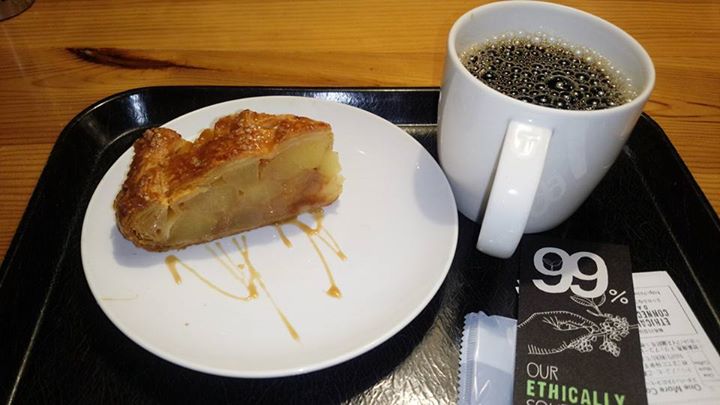 スターバックス コーヒー ジャパン（Starbucks Coffee Japan）&nbsp;パイ&nbsp;キャラメルソース付きアップルパイ