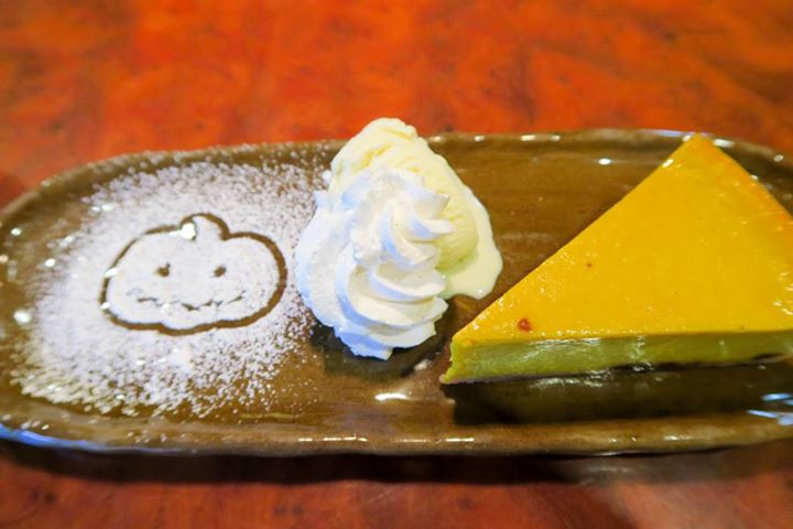 Cafe風和(フウワ) ケーキ・タルト かぼちゃとラムレーズンのベイクドチーズケーキ