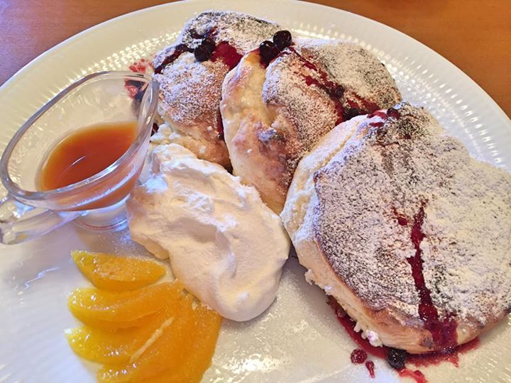 トワサンク 長野(trois cinq) パンケーキ カシスオレンジパンケーキ