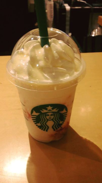 スターバックス コーヒー ジャパン(Starbucks Coffee Japan) ドリンク ストロベリー&ホワイトモカフラペチーノ