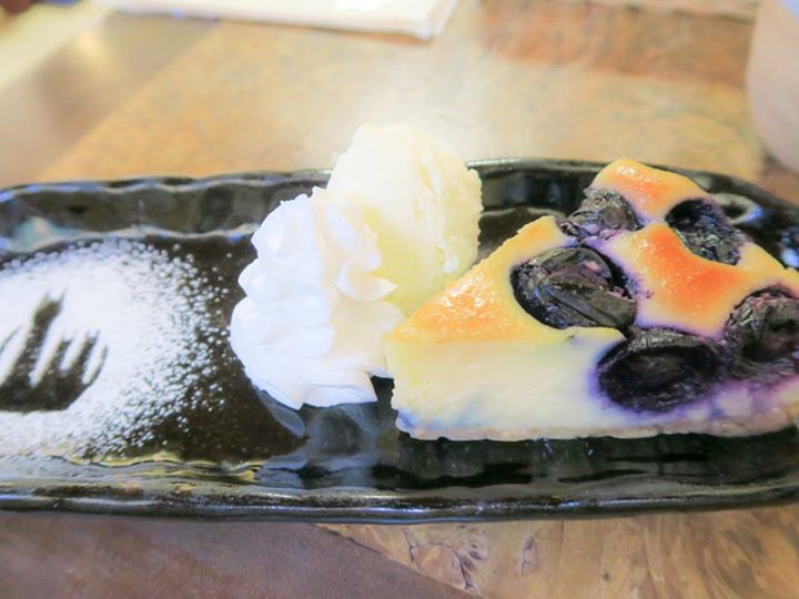 Cafe風和(フウワ) ケーキ・タルト ナガノパープルのクラフティタルト