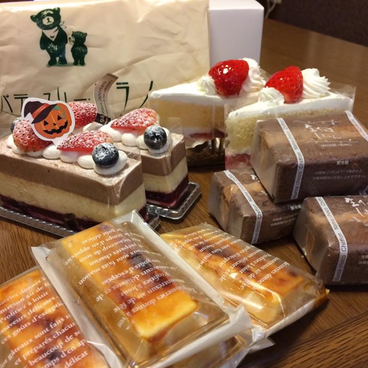 パティスリーヒラノ（cafe HIRANO）&nbsp;ケーキ・タルト&nbsp;ハロウィンケーキ、いちごショート、カタラーナ、生チョコしふぉん