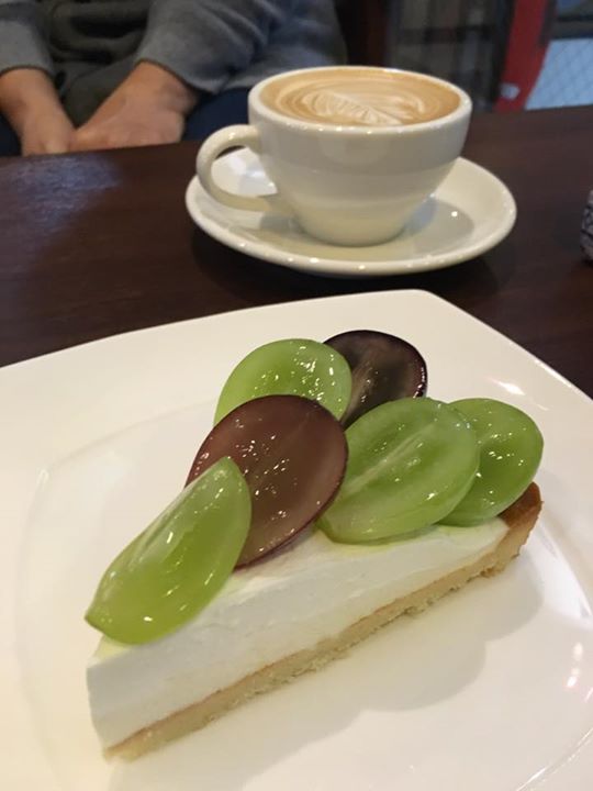 cafe VALEUR(カフェ ヴァルール) ケーキ・タルト シャインマスカットのケーキ