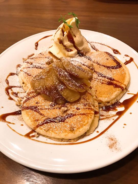 カフェ トケトケ(toque toque) パンケーキ 信州りんごパンケーキ