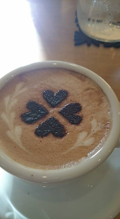 CafeDazy（カフェダジィ）&nbsp;ドリンク,パンケーキ&nbsp;カフェラテとパンケーキ