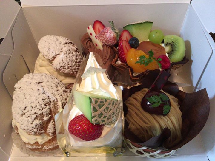 ピエール(pierre) ケーキ・タルト デラックスショート、極上!和栗モンブラン、スペシャルアラモード、ガナッシュ、プレ生シュー