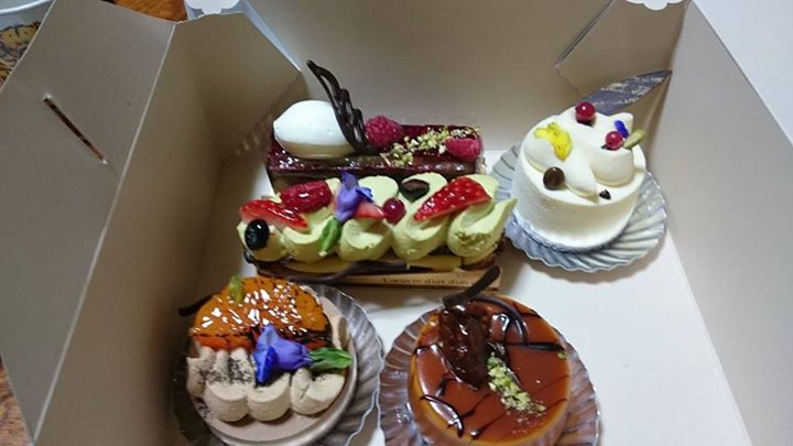 カフェスタンド Bono (ボーノ)&nbsp;ケーキ・タルト&nbsp;クリームいっぱいのケーキ各種