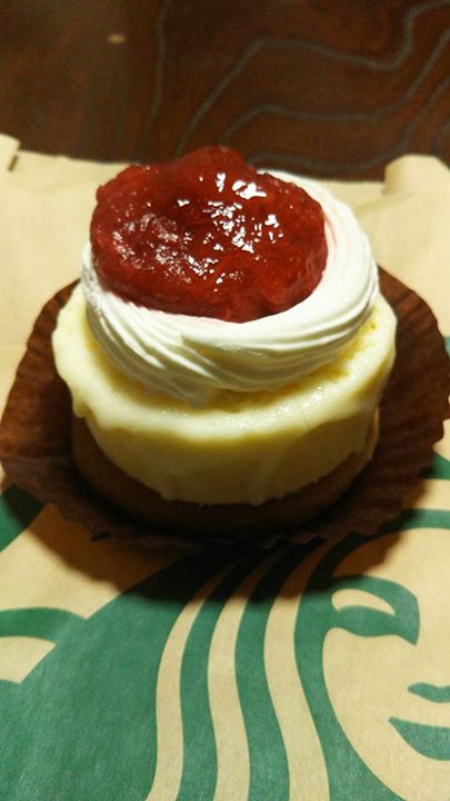 スターバックス コーヒー ジャパン(Starbucks Coffee Japan) ケーキ・タルト ストロベリー&クッキーチーズケーキ