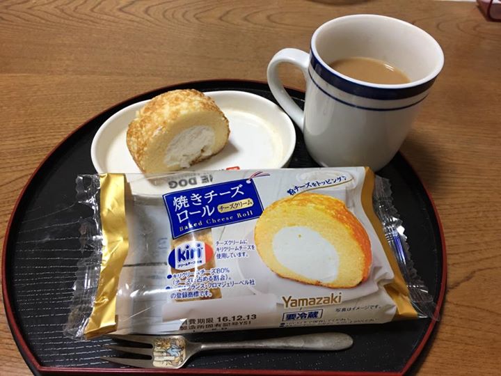 スーパー・コンビニ・その他&nbsp;ケーキ・タルト&nbsp;kiri 焼きチーズロール チーズクリーム