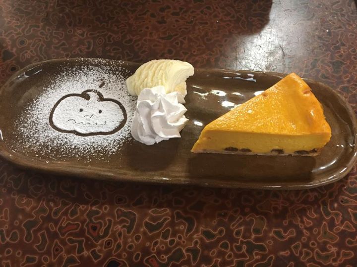 Cafe風和(フウワ) ケーキ・タルト かぼちゃとラムレーズンのベイクドチーズケーキ
