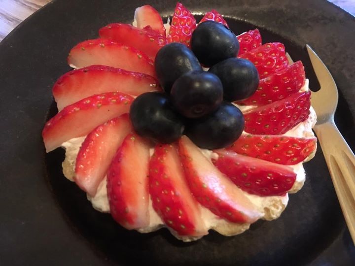 ゴーシュ(Gauche) ケーキ・タルト ストロベリータルトとパウンドケーキ