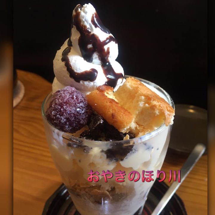 おやきの店ほり川&nbsp;パフェ・サンデー,ケーキ・タルト,プリン&nbsp;パフェ、白鳥園ことのはのパンケーキ他