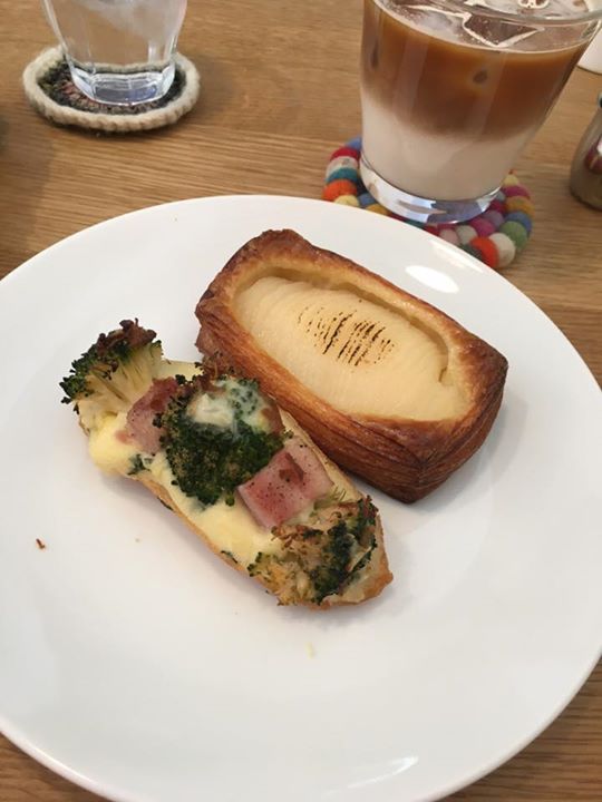 ブーランジェリー パンポルカ アベック カフェ パイ 洋梨のデニッシュパイ