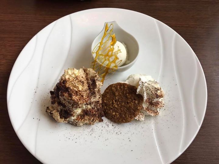 ナポリの食卓&nbsp;ケーキ・タルト&nbsp;ティラミス