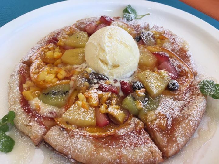フルーツおばさんのCafe 花水木(ハナミズキ) ピザ,ゼリー・蒟蒻・寒天 トロピカルピザと内山ロールとグレープフルーツのゼリー