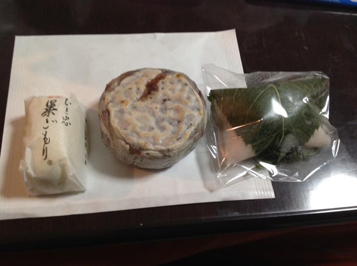和泉庄（イヅショウ）&nbsp;和菓子,桜もち&nbsp;きんつば、いと忠 巣ごもり、桜餅