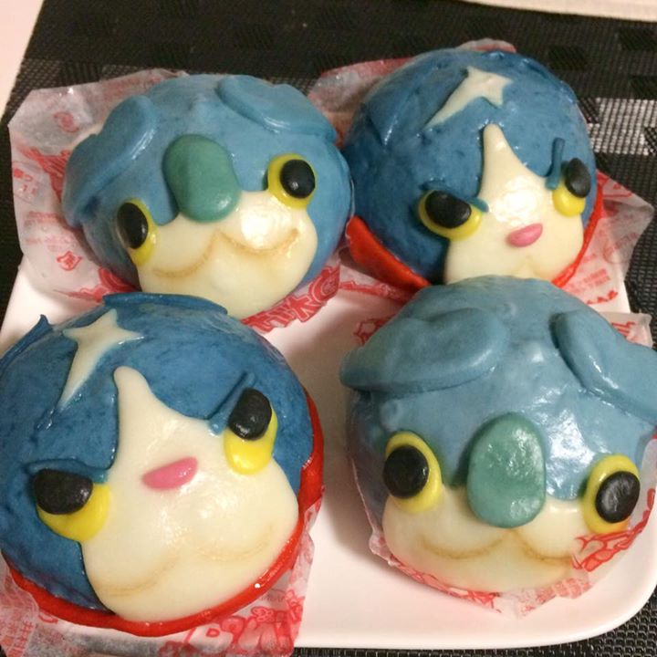 ファミリーマート(FamilyMart) その他スイーツ コアラニャンまん(あんまん)、フユニャンまん(肉まん)