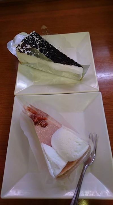 魚べい ケーキ・タルト 濃厚レアチーズ、ストロベリーNYレアチーズ