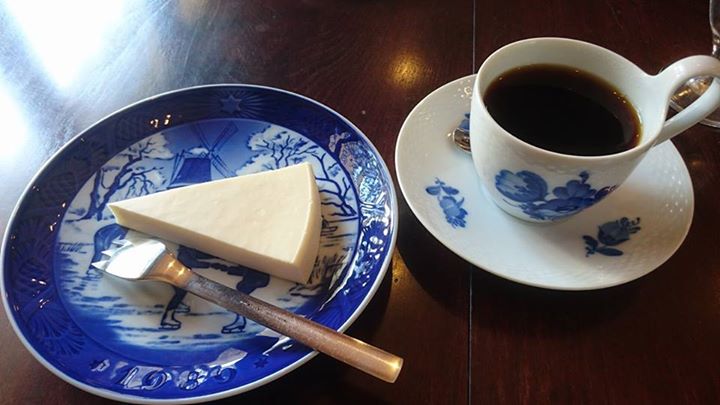 安曇野文庫 (アズミノブンコ) ケーキ・タルト レアチーズケーキ