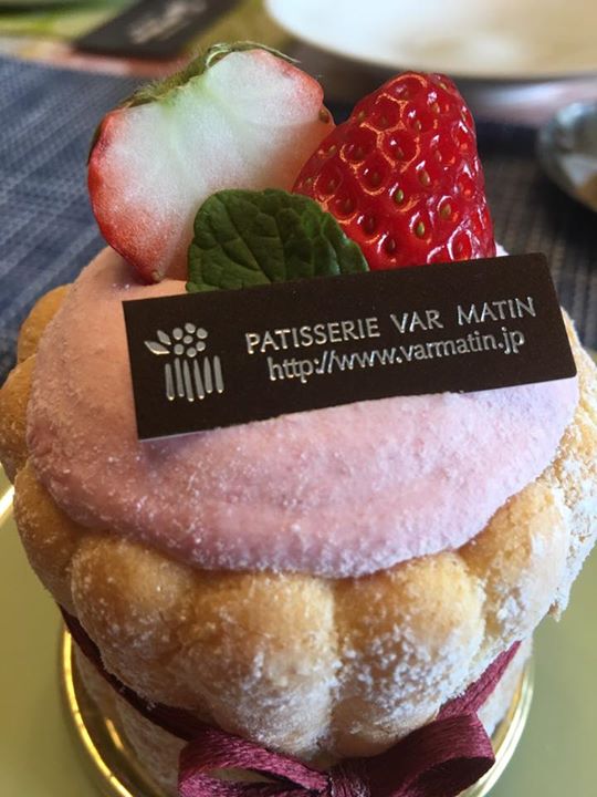 パティスリー・ヴァールマタン（patisserie VAR MATIN）&nbsp;ケーキ・タルト&nbsp;いちごとチョコのシャルロット
