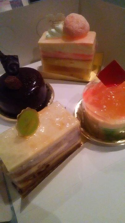 サントゥールムラカミ （SENTEUR MURAKAMI）&nbsp;ケーキ・タルト&nbsp;かわいいケーキ各種