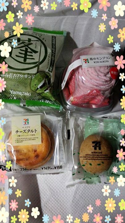 セブンイレブン サンド,ケーキ・タルト,アイス・ジェラート 蓬スフレサンド、苺のモンブラン、ベイクドチーズタルト、ワッフルコーンチーズinチーズ、しろもこ他