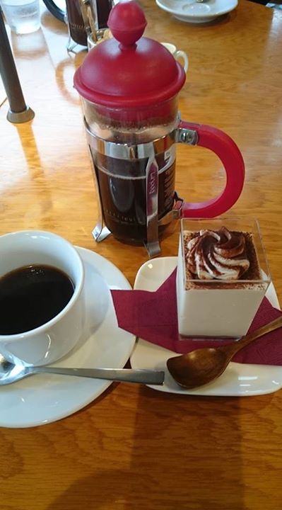 丸山珈琲(マルヤマコーヒー) ケーキ・タルト 珈琲のマグノリアとティラミス