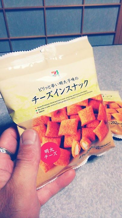セブンイレブン&nbsp;スナック菓子&nbsp;チーズインスナック