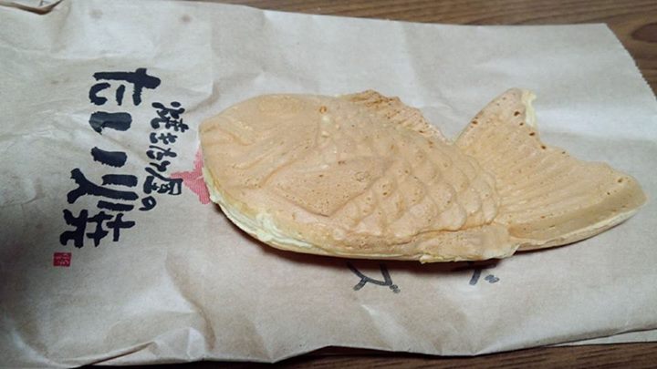 焼きたて屋 たい焼き チーズクリームの鯛焼き